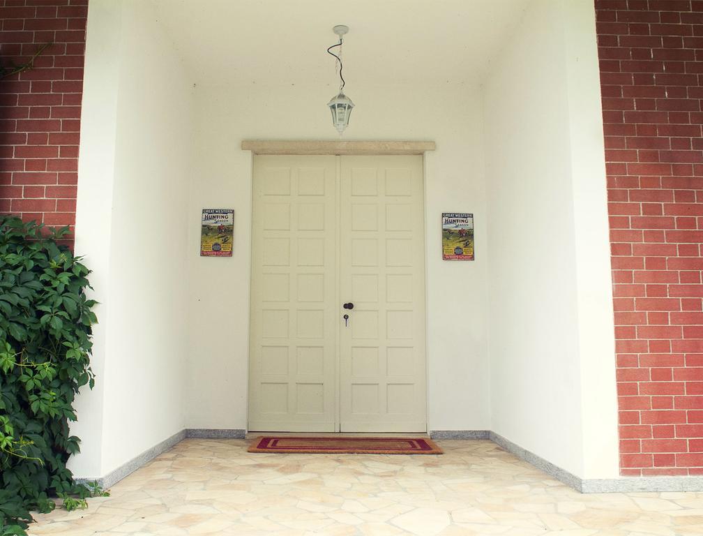 B&B "La Riviera" Arignano Екстериор снимка
