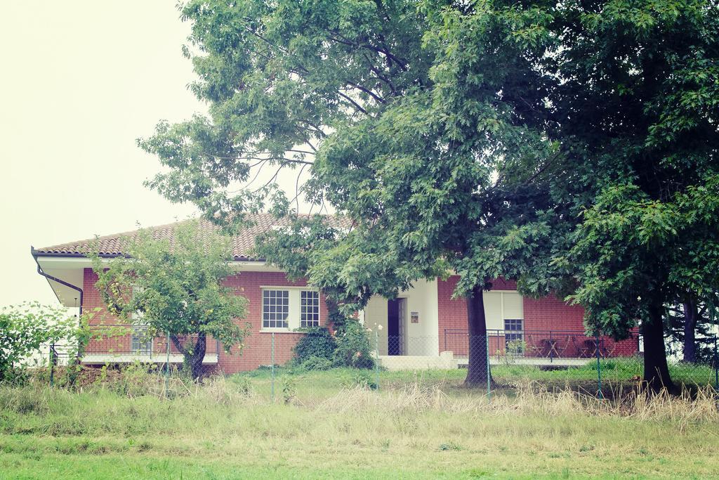B&B "La Riviera" Arignano Екстериор снимка
