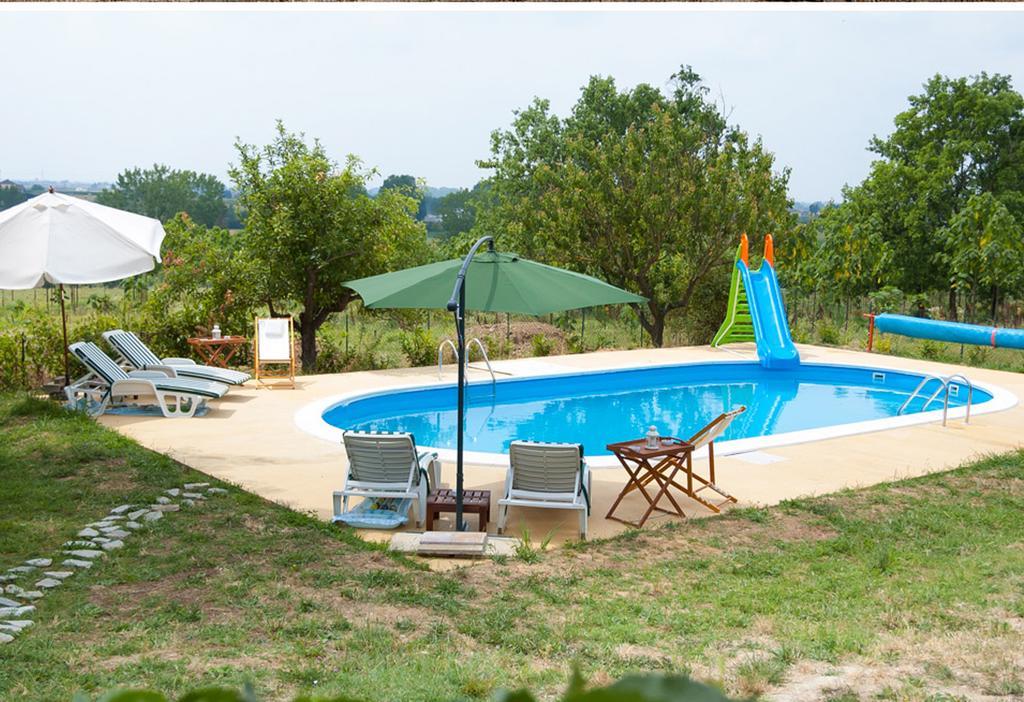 B&B "La Riviera" Arignano Екстериор снимка